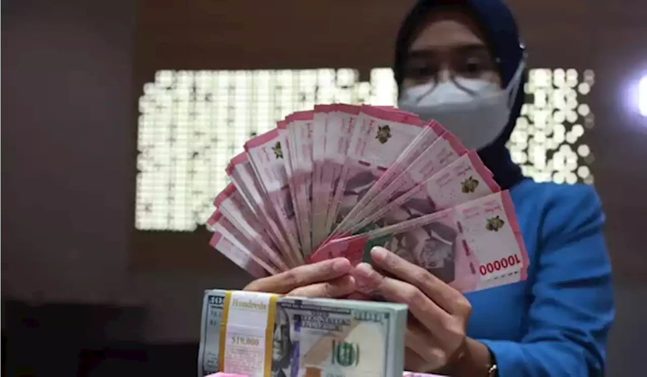 Kurs Rupiah Hari Ini Terdepresiasi hingga 90 Poin