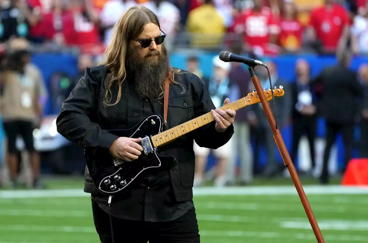 Chris Stapleton Brings the Crowd to Tears With National Anthem Performance at Super Bowl 2023