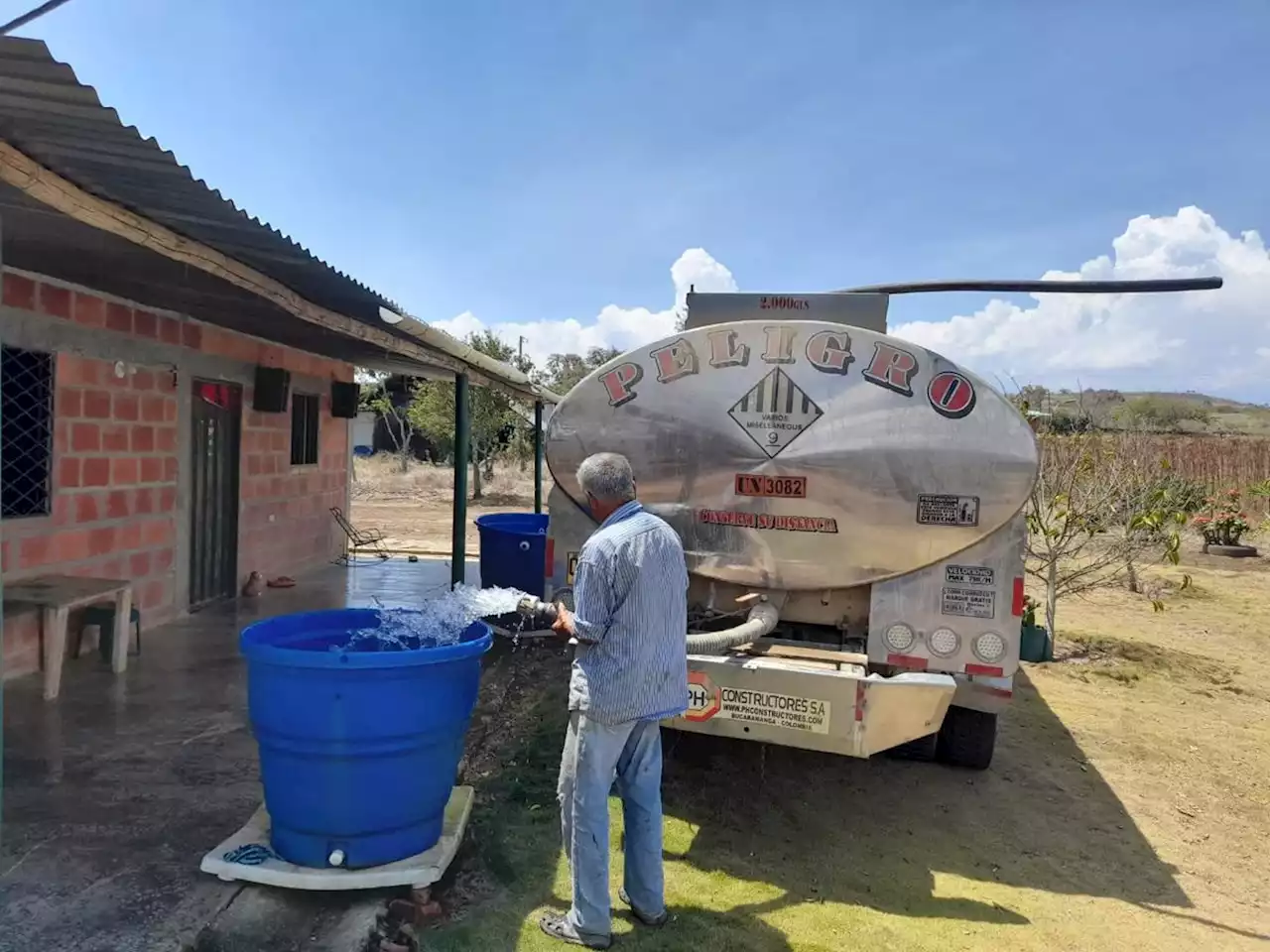 Santander: habitantes de al menos 10 municipios sufren por escasez de agua por altas temperaturas