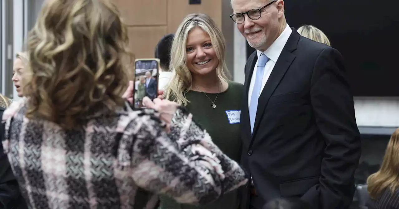 Mayoral candidate Paul Vallas insists he’s a lifelong Democrat. But he’s backed by conservative donors and the FOP.