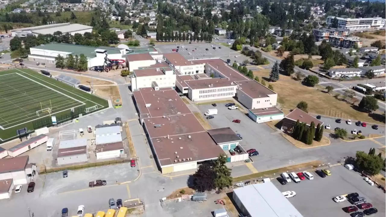 Parents call for longer consultation process for Nanaimo high school exceeding capacity