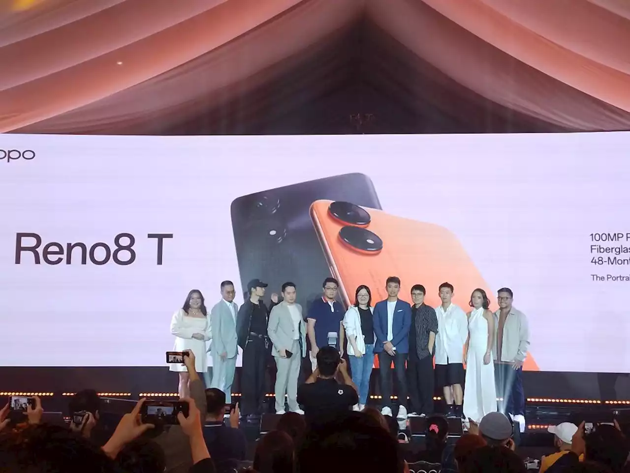 OPPO launches Reno8 T