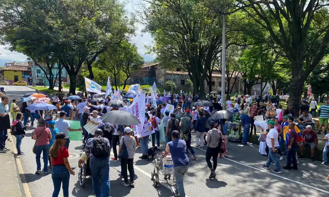 Gremios piden a Petro llamar a la unidad y advierten riesgos por las marchas