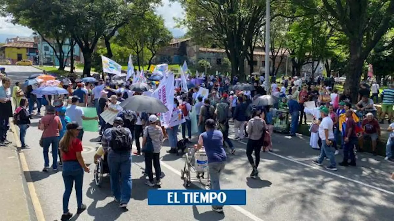 Gremios piden a Petro llamar a la unidad y advierten riesgos por las marchas