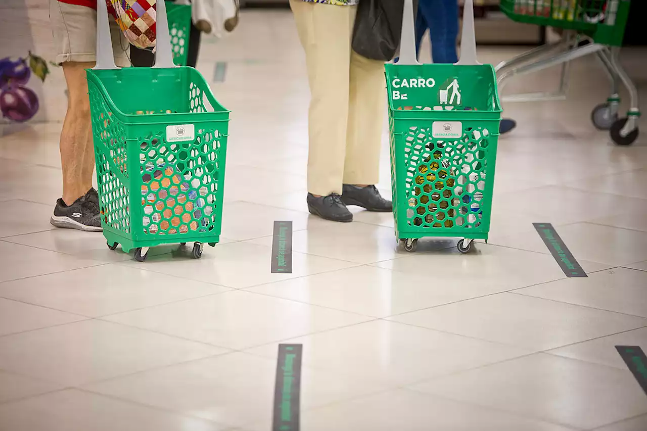 Los súper se enfrentan a un cliente que les visita y compra menos