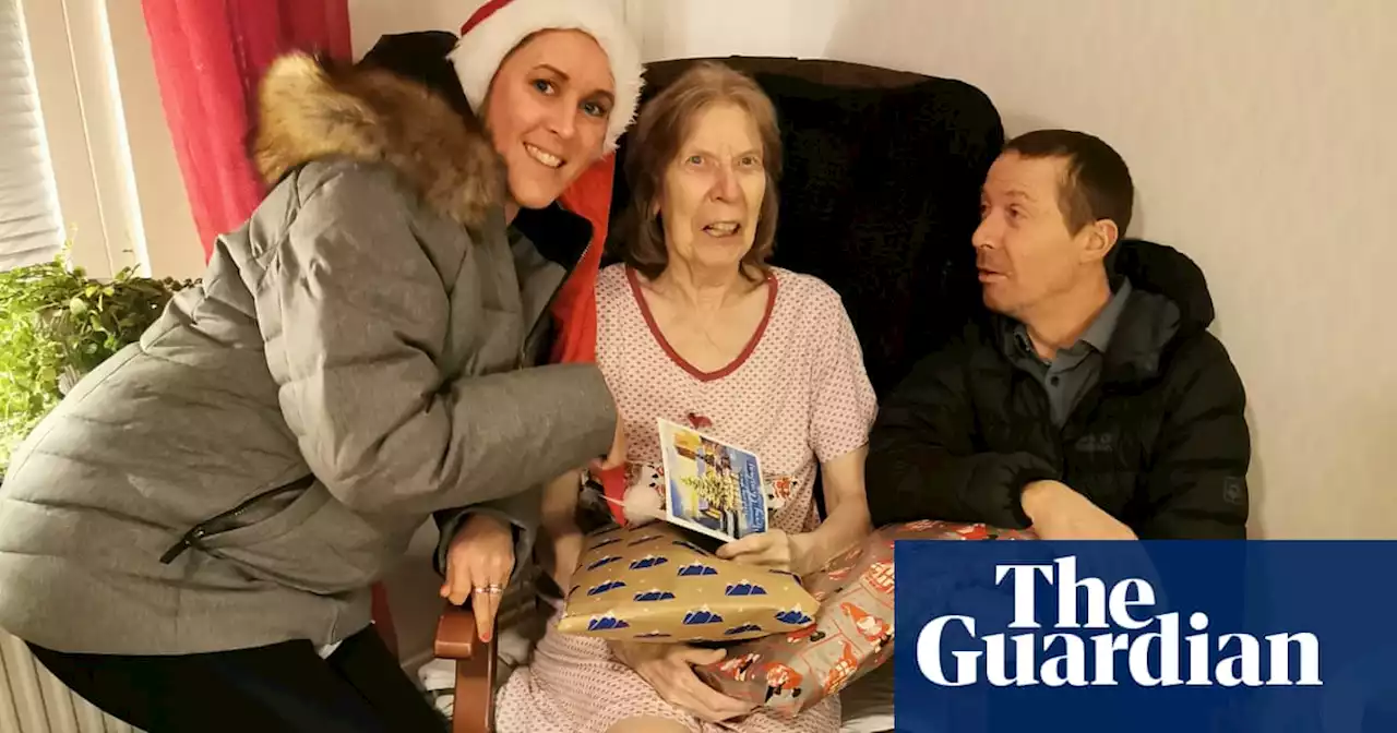 Post-Brexit rules leave British woman with Alzheimer’s facing removal from Sweden