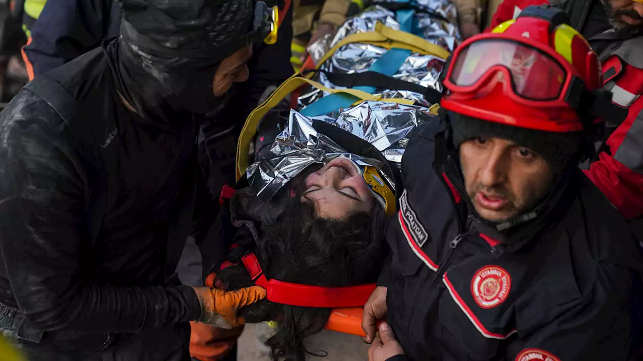 Logran liberar a ocho supervivientes, entre ellos, cuatro niños, seis días después del terremoto en Turquía