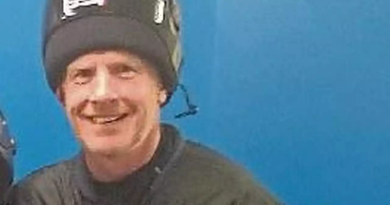 Heartbreaking tributes paid to Irish soldier killed in horror skydive accident