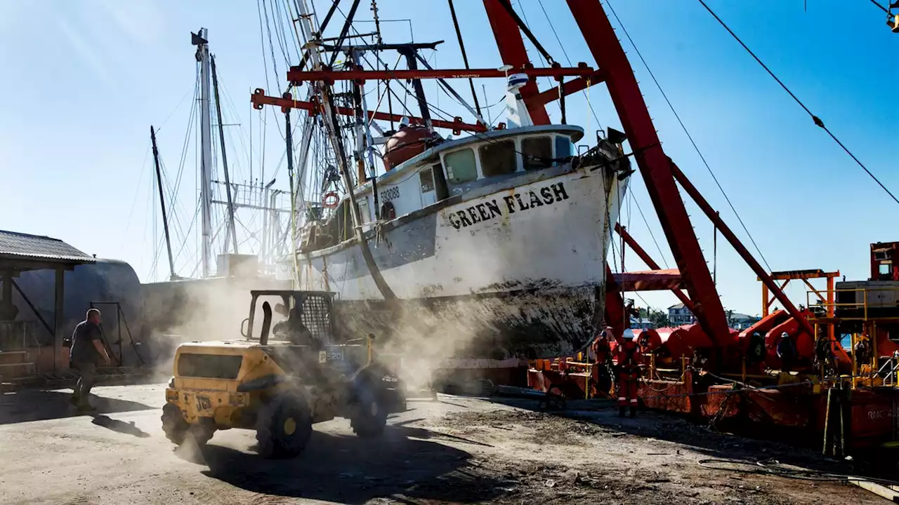 Watch: Time lapse video of Fort Myers Beach shrimp boat going back in water