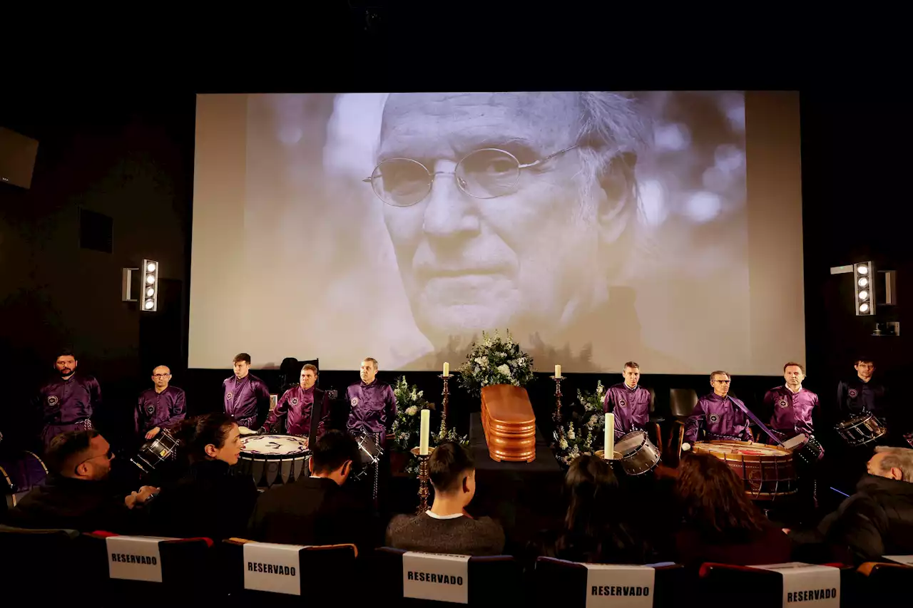 Abre la capilla ardiente de Carlos Saura al sonido de los tambores de Calanda