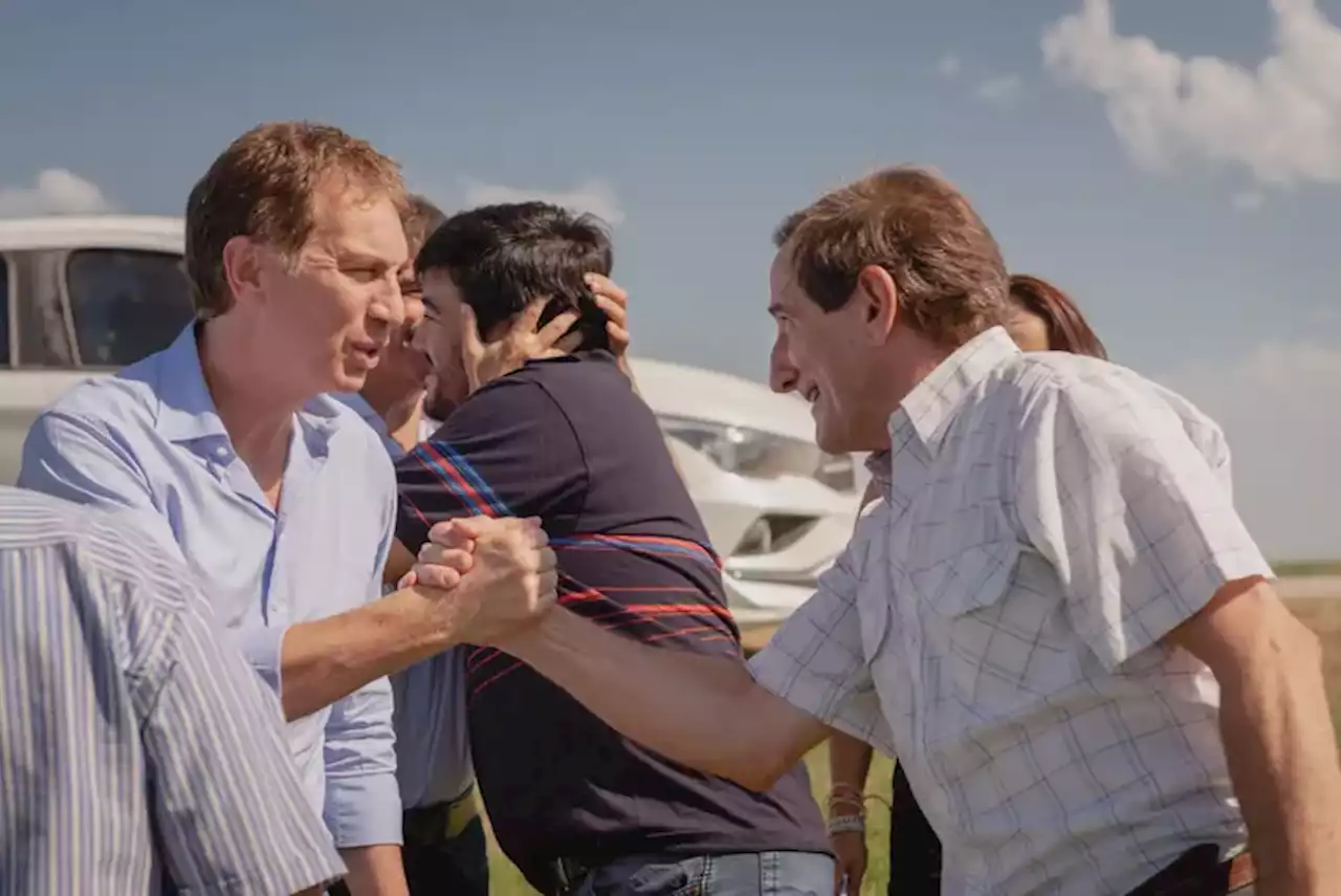 Con críticas a Kicillof y la promesa de gobernar junto al sector productivo, Diego Santilli recorrió el oeste de la provincia