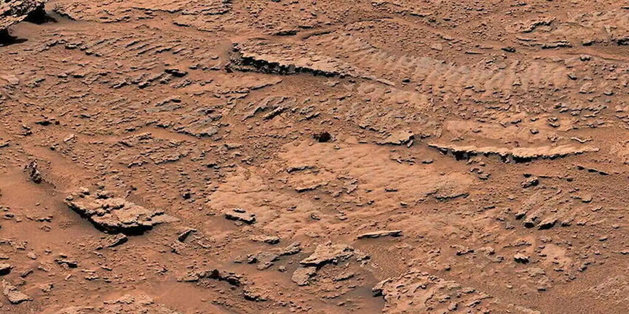 Curiosity découvre de mystérieuses empreintes de vagues sur Mars