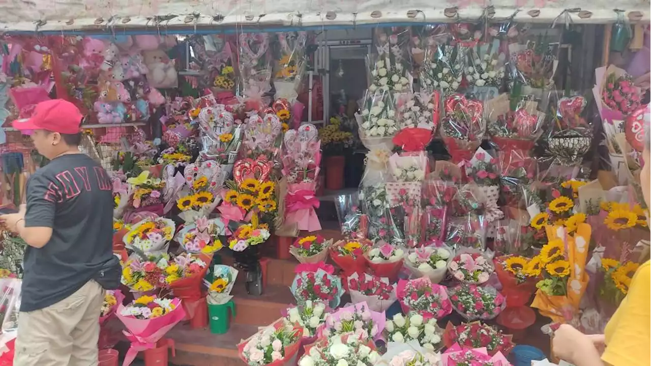 Heavy traffic expected at QC, Manila flower markets on Valentine's Day