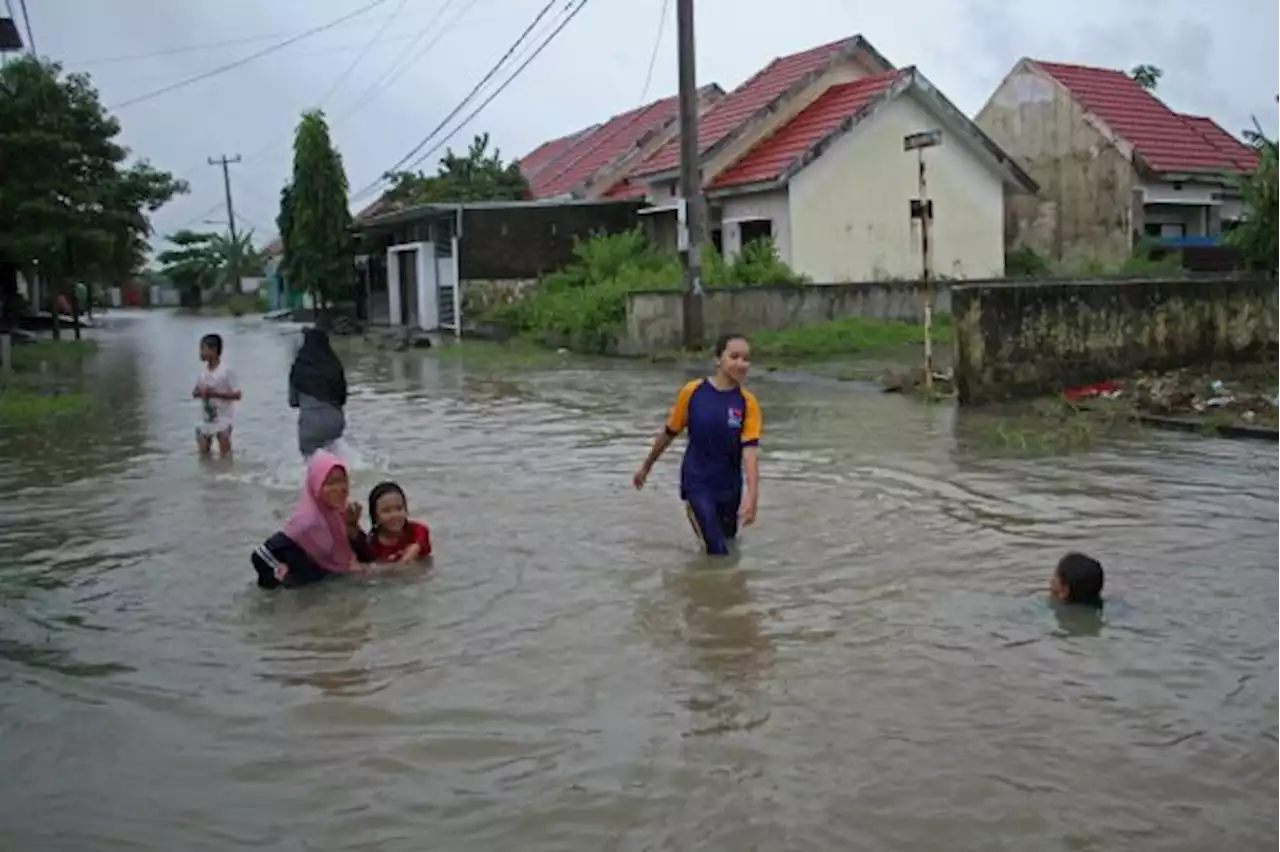 Kota Makassar Kembali Dikepung Banjir