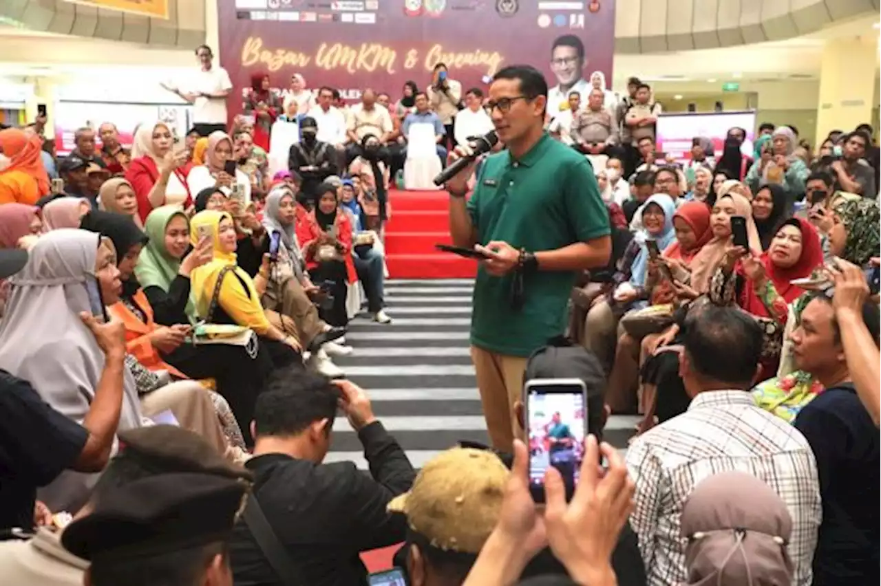 Sandiaga Uno Hidupkan Kembali UMKM Sulsel Buka Sentral Oleh-oleh Makassar