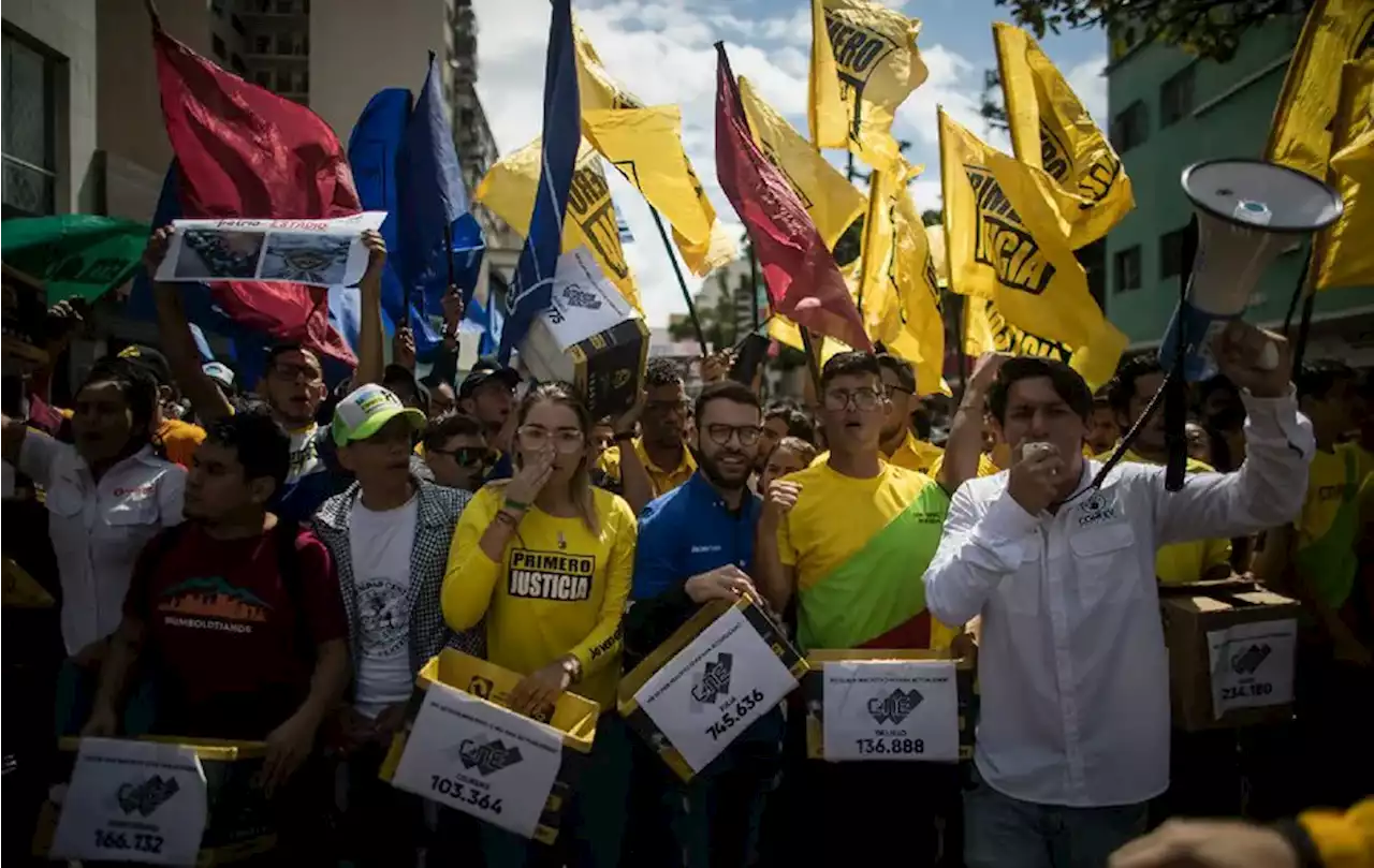 Manifestantes Caracas activar Registro Electoral elecciones 2024