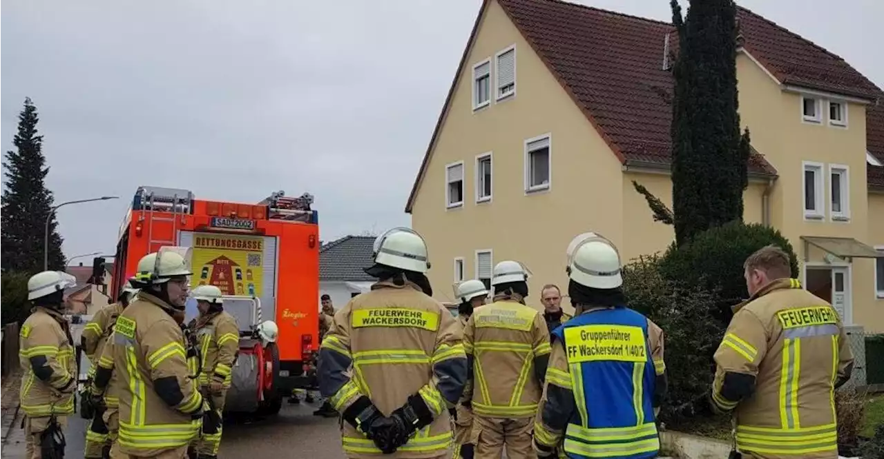 Schwelbrand in einem Fünf-Familien-Haus in Wackersdorf