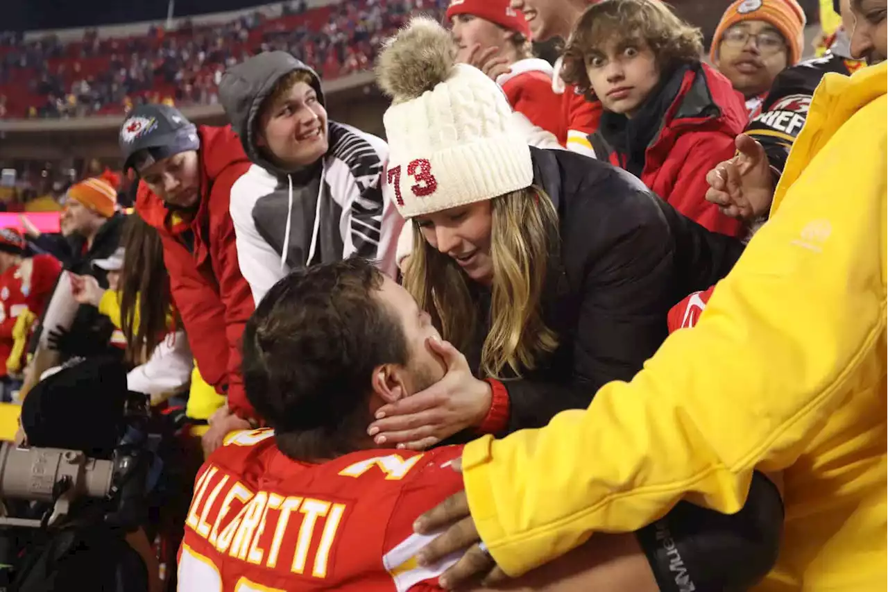 Kansas City Chiefs' Allegretti, a Chicago-Area Native, Welcomes Twins on Super Bowl Sunday