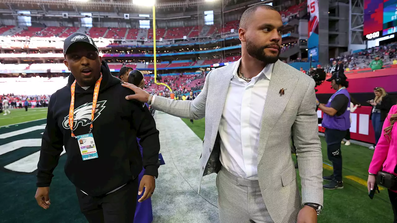 Eagles Fans Boo Dak Prescott at Super Bowl as He's Honored for WPMOY Win