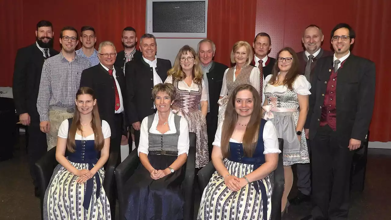 Hirschbach: Großer Andrang zum traditionellen „Wald4tler Ball“