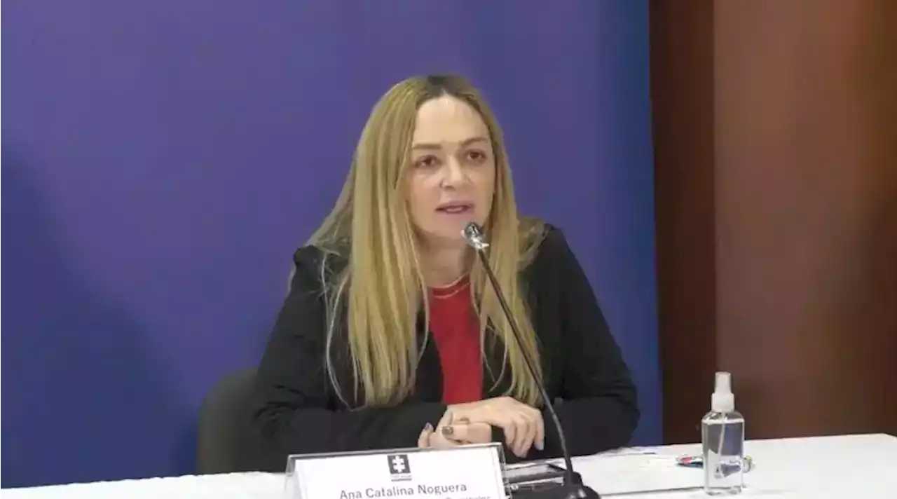 Capturan a exdirectora de extinción de dominio de la Fiscalía por presunta corrupción