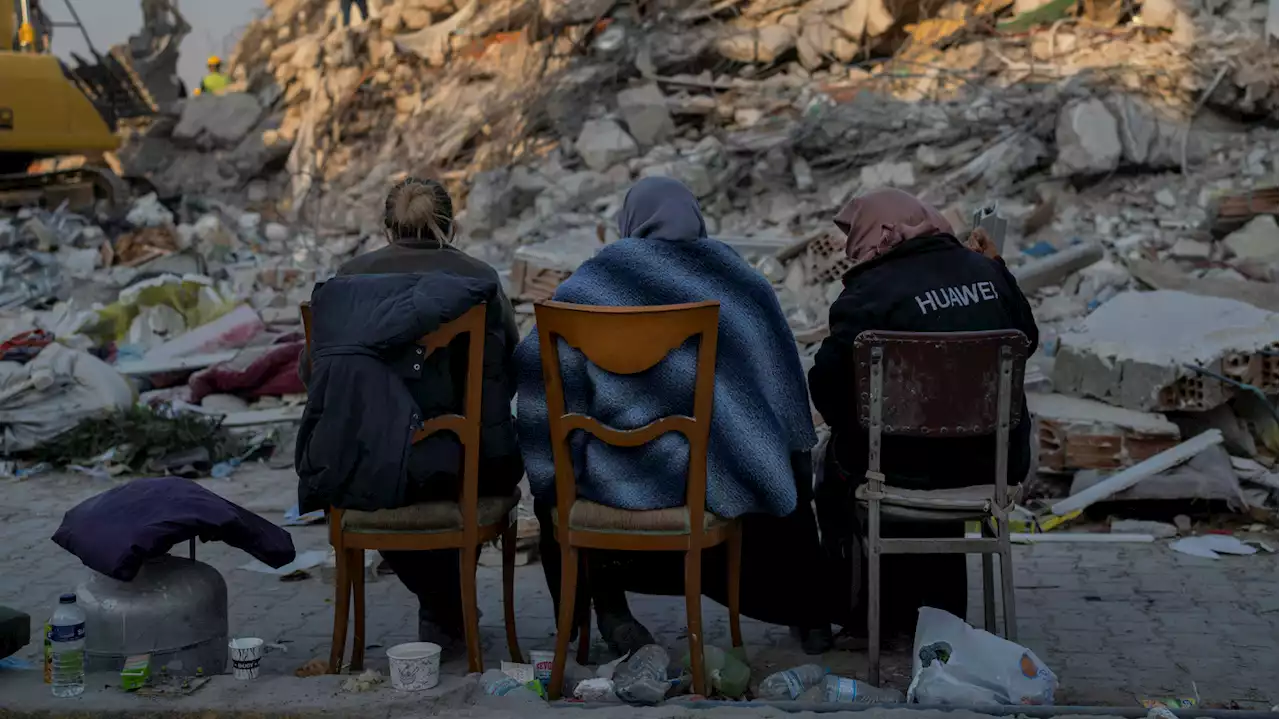 Rescuers keep digging for survivors a week after the Turkey-Syria earthquake