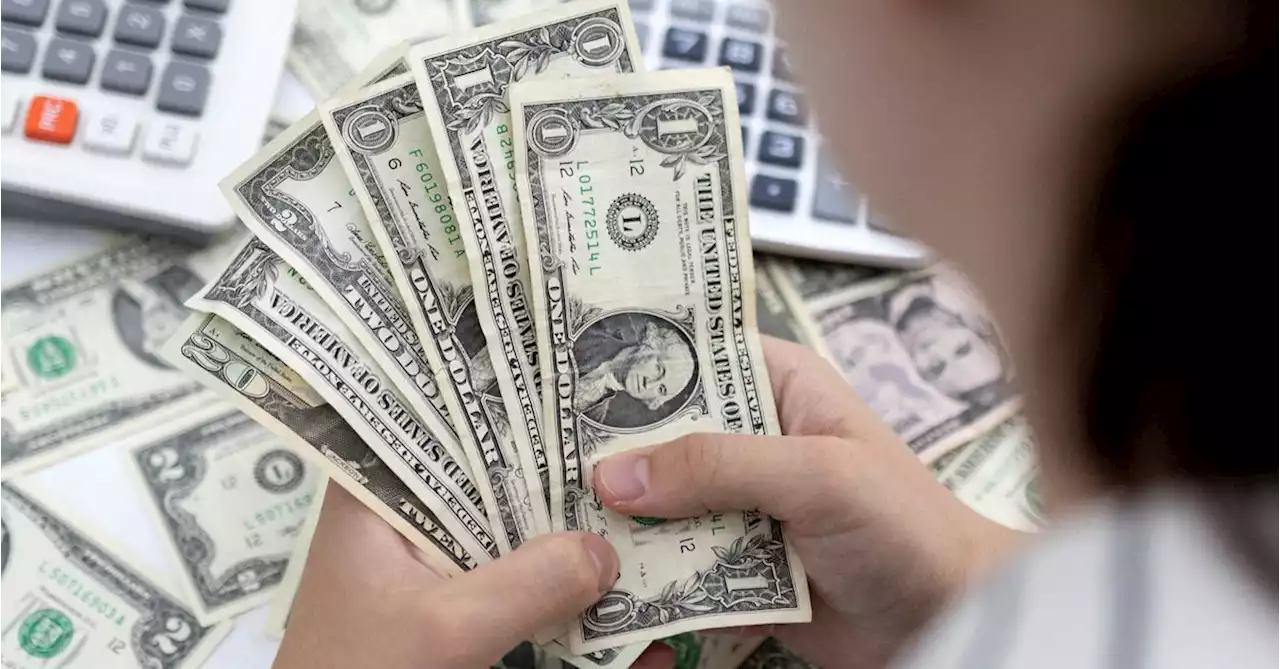 Dollar climbs toward 5-week high as CPI looms; yen slides