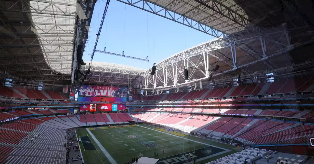 Fans soak up Super Bowl glow as 'Valley of the Sun' takes spotlight