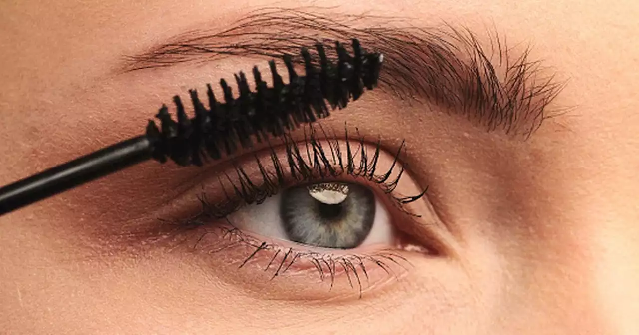 Makeup artist's easy anti-ageing mascara hacks to make you look younger