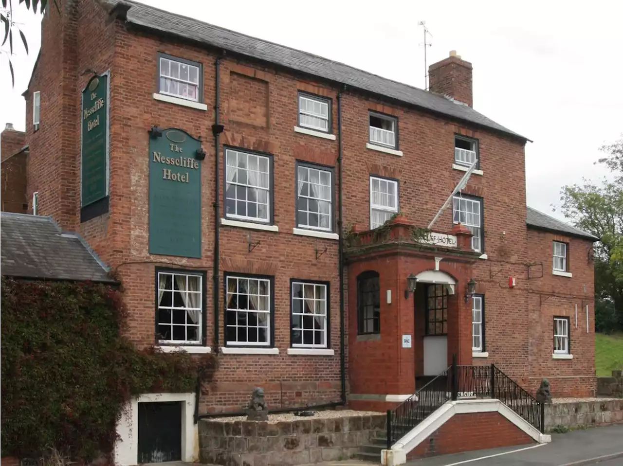 Plans lodged to turn old Nesscliffe Hotel into family home