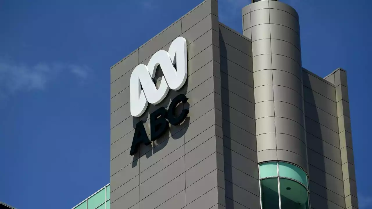 ABC bans journalists from use of 'grog' and 'booze' in NT reporting