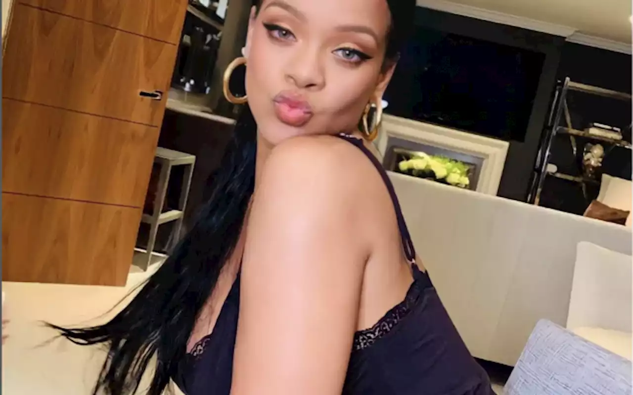 WATCH: Rihanna Reveals She Is Pregnant With Baby Number 2 At The Super Bowl | Stellar