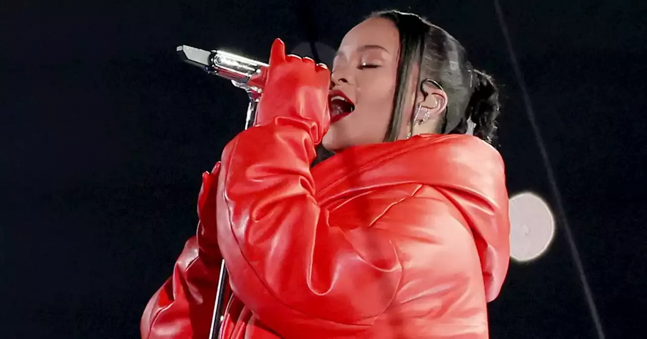 Was Rihanna's Super Bowl Look A Tribute to André Leon Talley?