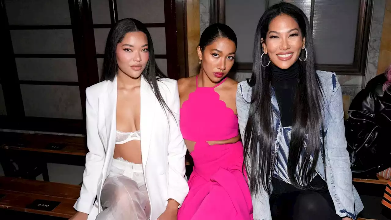 Kimora Lee Simmons cheers on lookalike daughter Aoki walking in Sergio Hudson NYFW show