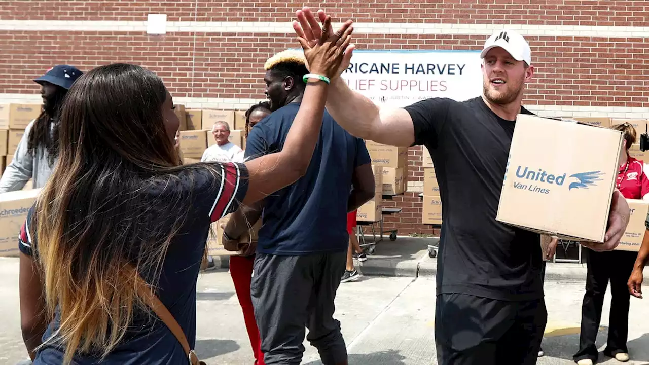 'There are many paths': Some NFL players find efficient ways to give back