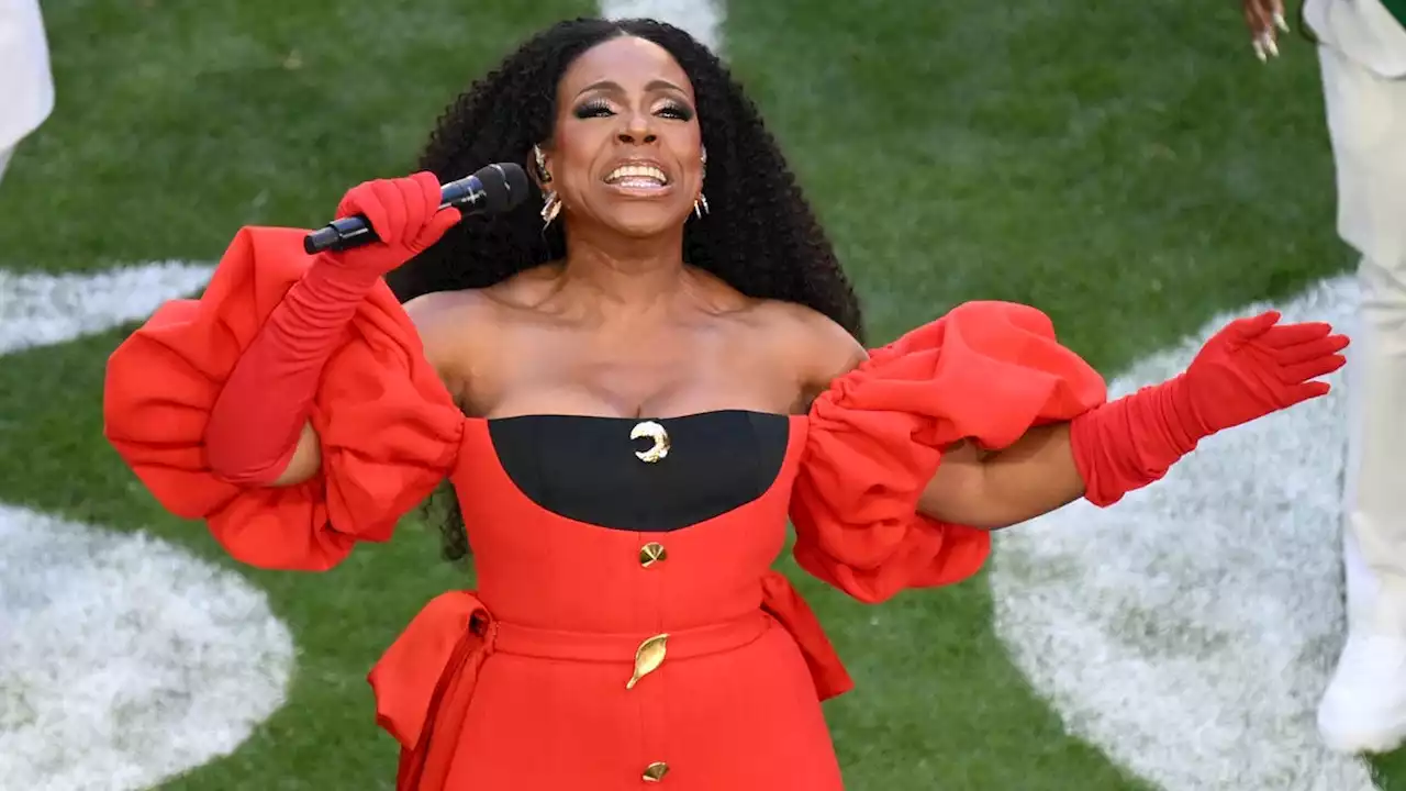 Sheryl Lee Ralph dazzles at Super Bowl 57 with the Black national anthem