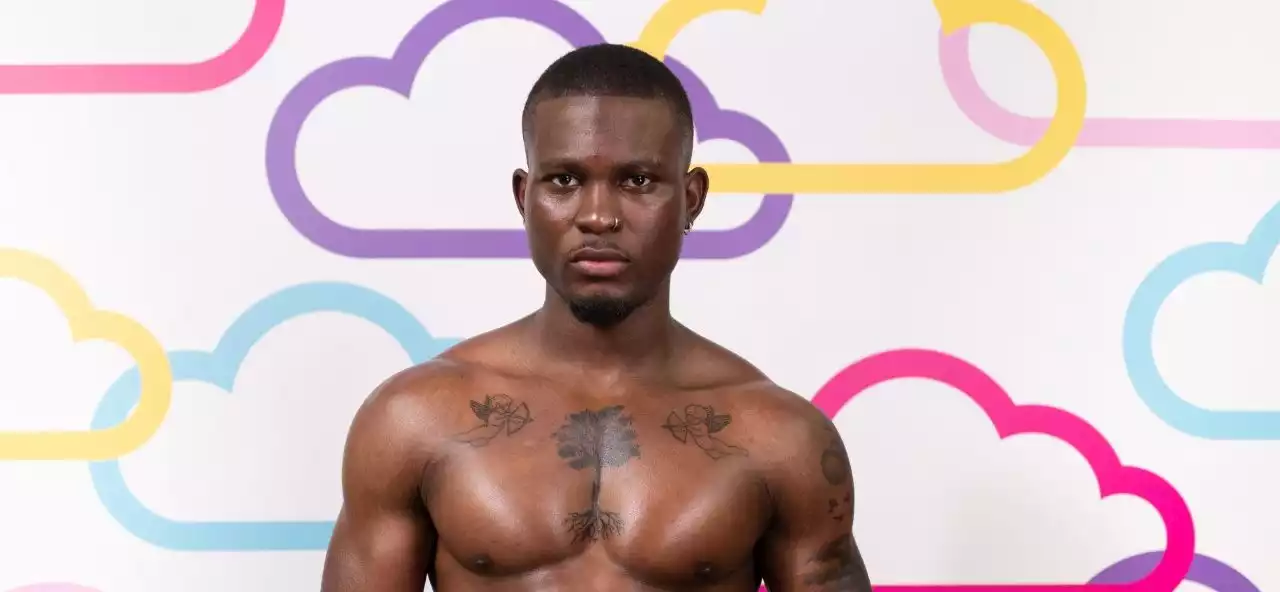 Love Island fans are already rooting for Irish islander Martin Akinola and this girl - VIP Magazine