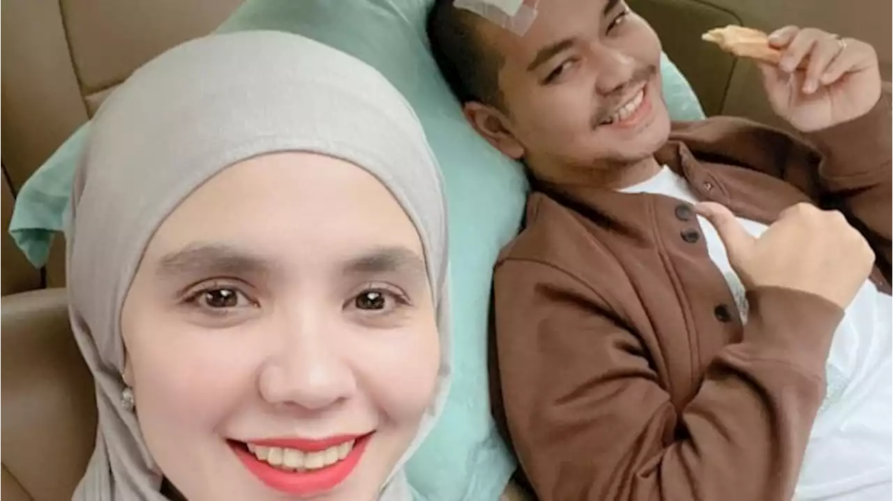 Cerita Operasi Mata yang Dijalani Indra Bekti, Aldilla Jelita: Banyak Darah di Retina