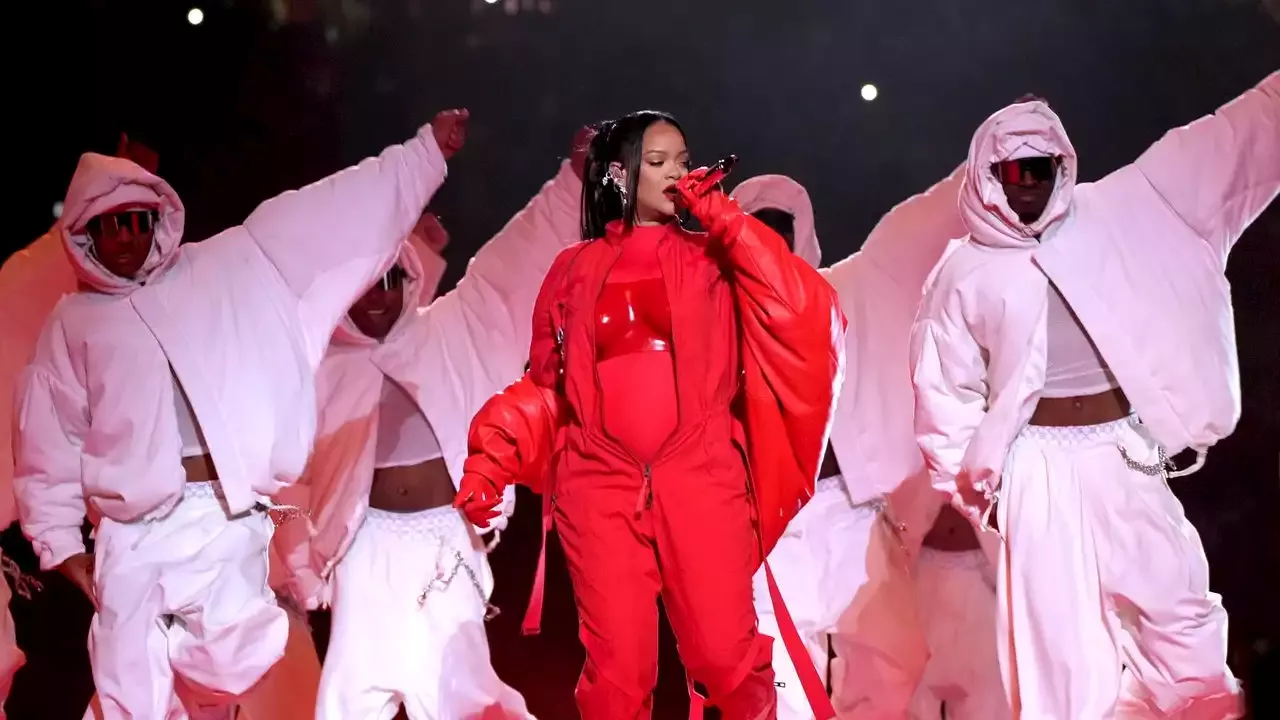 Rihanna Revives Her Unmatched Maternity Style at the Super Bowl 2023