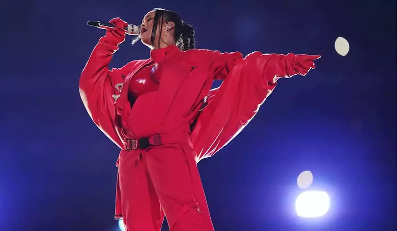 Rihanna delivers hit-packed Super Bowl Halftime Show - RETROPOP