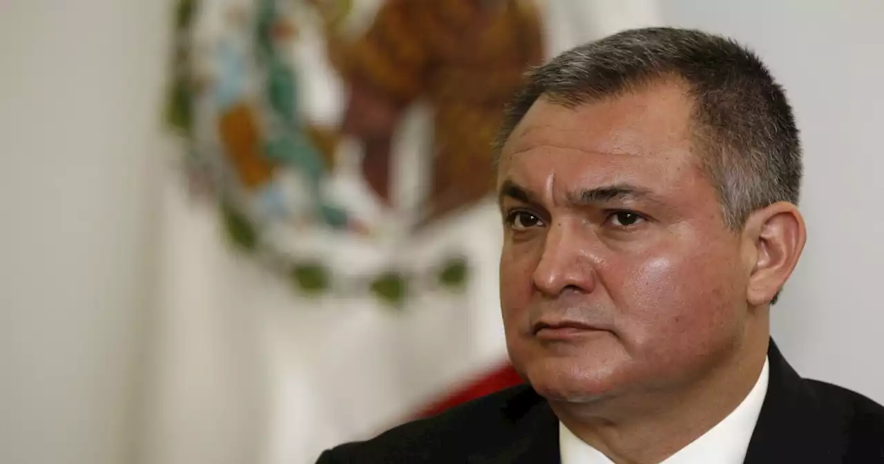 Key witness testifies about bribing ex-Mexico security chief