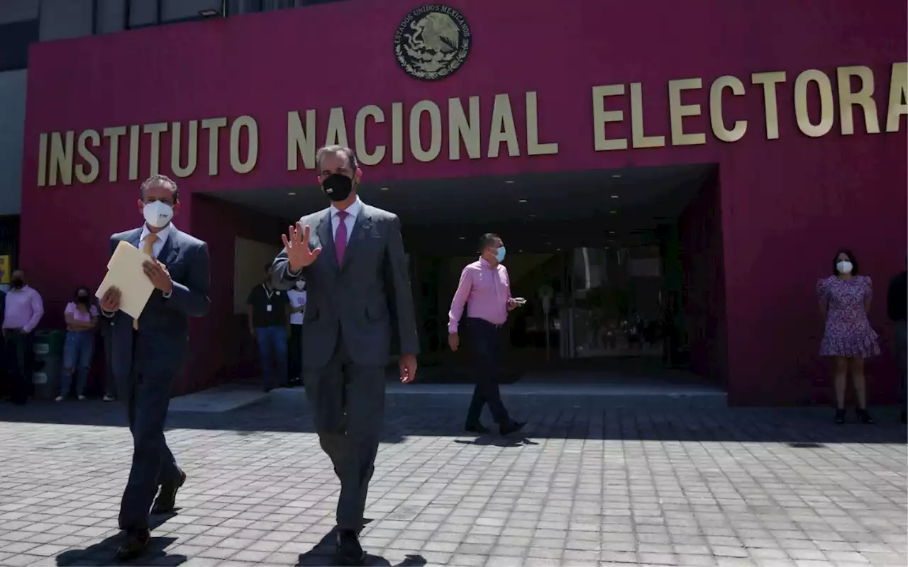 Juez admite a trámite primer amparo contra 'Plan B' electoral