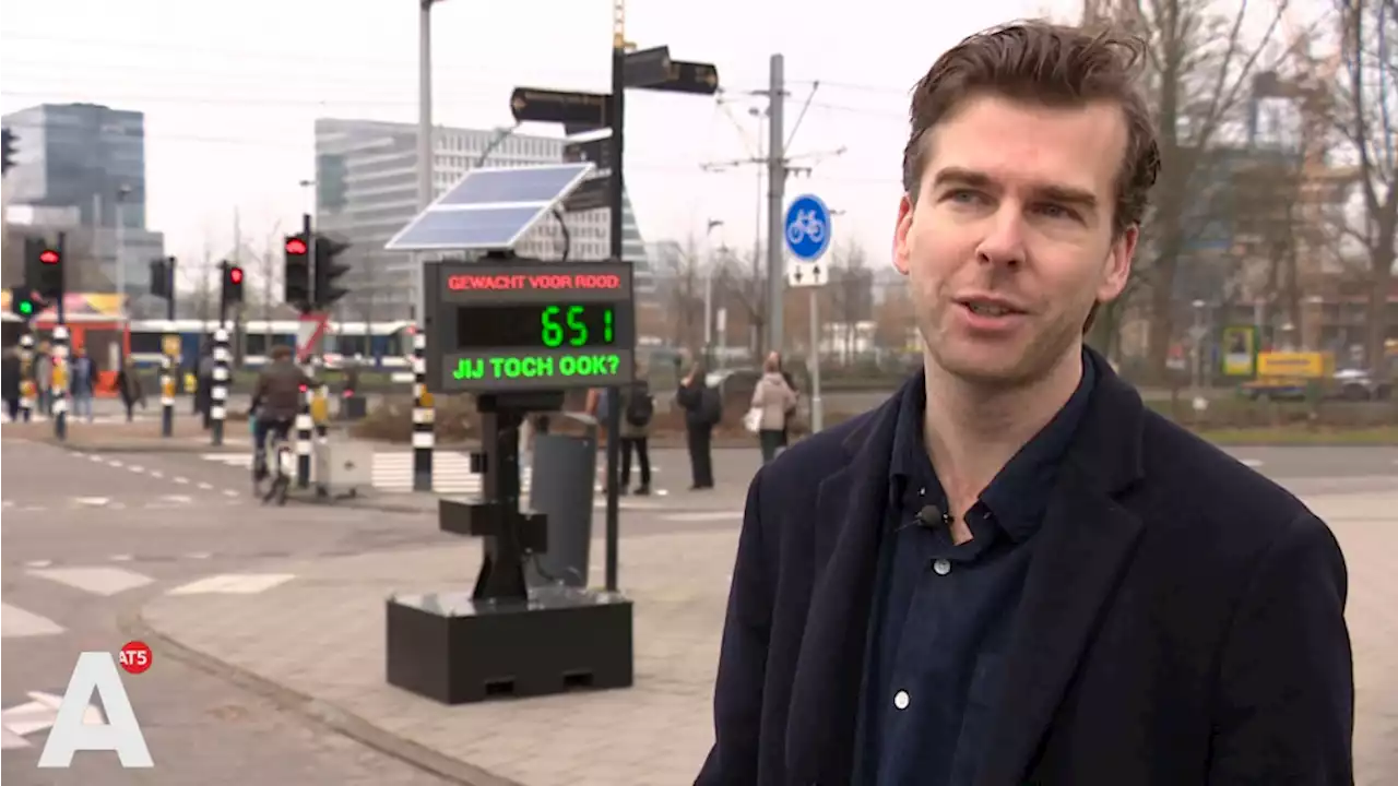 Fietsers laten wachten op groen licht: 'Experiment werkt door sociale druk'