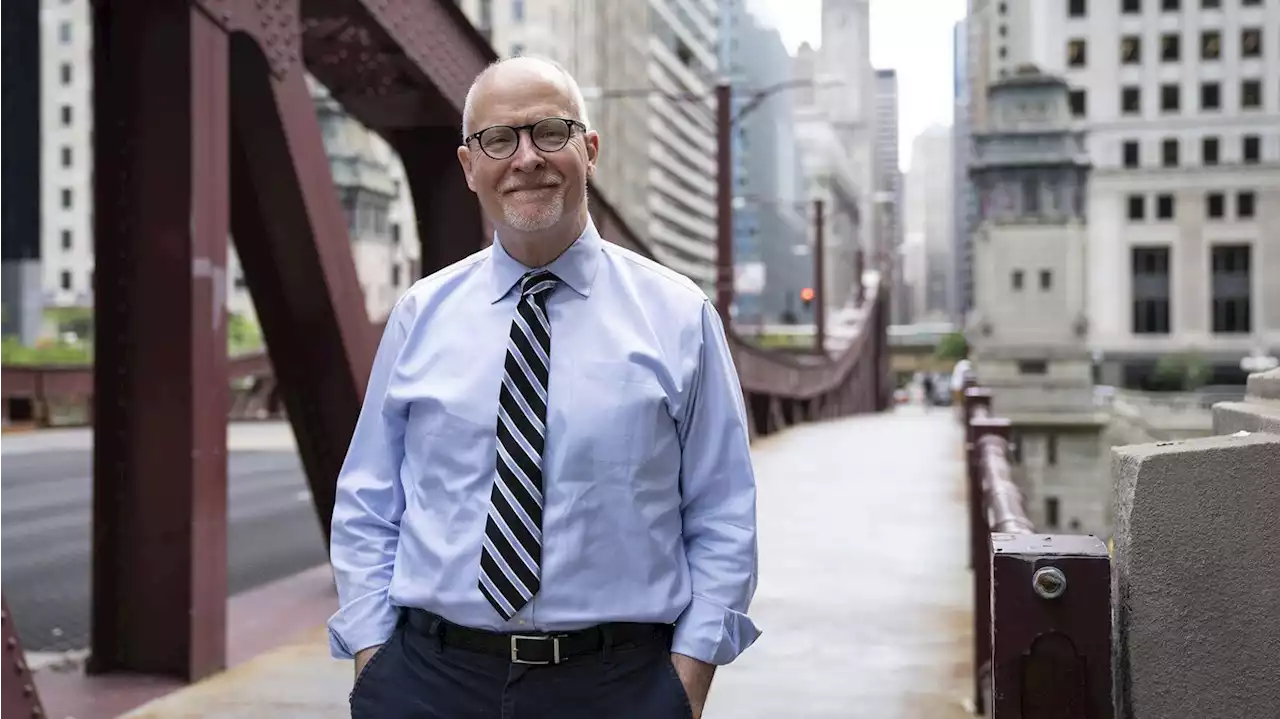 Chicago mayoral candidate Paul Vallas faces residency questions