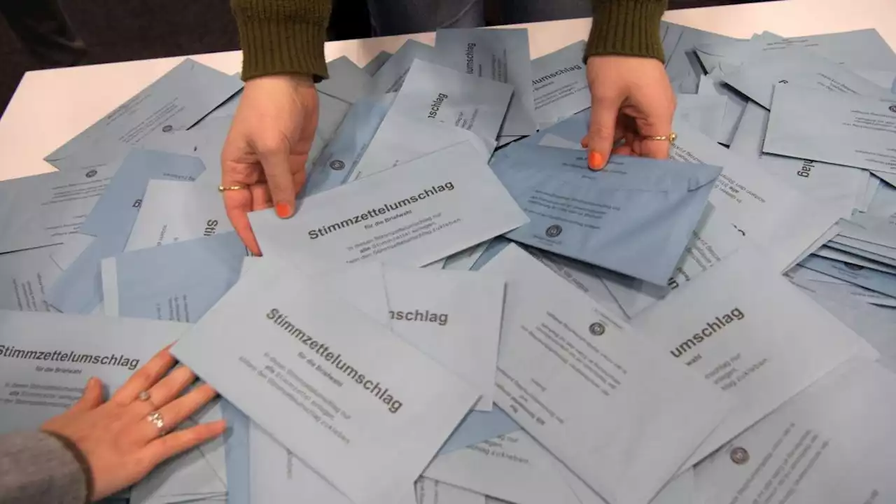 Panne bei Wahl in Berlin: 450 ungezählte Briefwahlstimmen entdeckt