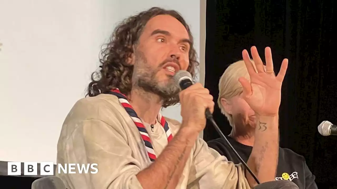 Russell Brand writes to Michael Gove over Thameside theatre