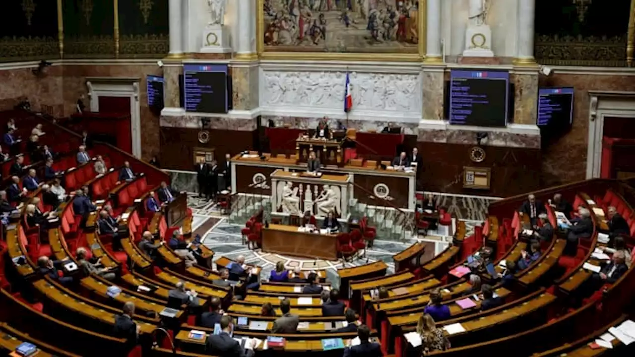 EN DIRECT - Réforme des retraites: Panot accuse le gouvernement de 'bloquer' le débat à l'Assemblée