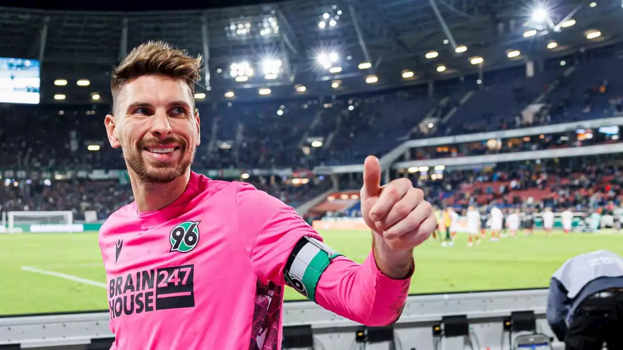 Hannover 96: Trotz Kritik von Stefan Leitl hat Ron-Robert Zieler „volles Vertrauen“