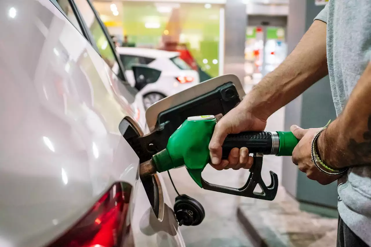 Parlamento Europeo aprueba prohibir venta de vehículos a gasolina y diésel en 2035