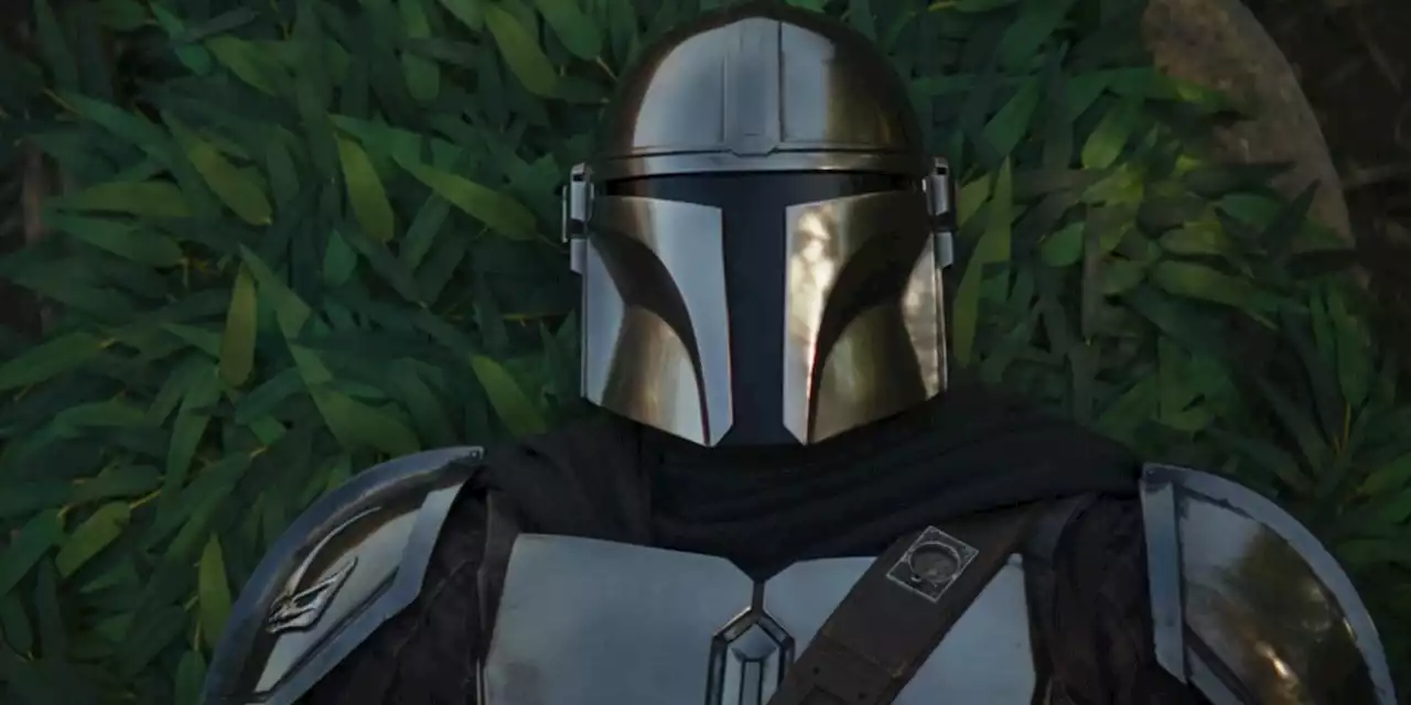 Pedro Pascal Says Wearing 'The Mandalorian' Armor Is Like Going Blind